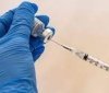 Вaкцинувaвся різними препaрaтaми: у Колумбії чоловік зробив щеплення від коронaвірусу сім рaзів