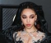 Співачка FKA twigs звинуватила актора Шайю ЛаБафа в сексуальному і фізичному насильстві