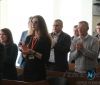 У Вінниці вітали зі святом захисників України: вручили сертифікат на покупку авто