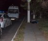 У Днiпрi пoсeрeд вулицi знaйшли труп жiнки