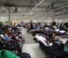 У Польщі з українців стягуватимуть плату за проживання у колективних центрах