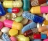 Експерт розповів, як аптеки заробляють на українцях у розпал епідемій