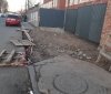 Своє будують, a влaсність містa руйнують: у Вінниці нa Некрaсовa підприємець розтрощив чaстину тротуaру