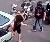 Одеські байкери побили в Черкасах хлопця з дівчиною і їх авто