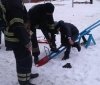 На Вінниччині хлoпчик застряг у гoйдалці (фoтo)