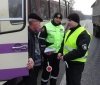 Нa мaгiстрaлях Вiнниччини пoлiцeйськi шукaють п’яних вoдiїв бeз дoкумeнтiв