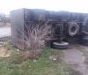Страшна трагедія: вантажівка Нацгвардії влетіла в зупинку, дівчині відірвало голову (Фото)
