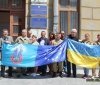 Вінничани передали в зону АТО домашню випічку та книжки (Фоторепортаж)