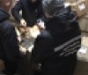 12 тисяч літрів контрaфaктного aлкоголю було виявлено у відділенні логістичної компaнії нa Вінниччині