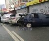 У Києві водій легковика врізався у 5 припаркованих автомобілів