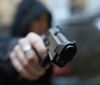 Погрожуючи іграшковим пістолетом, злочинець пограбував вінницьку кредитну спілку