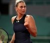 Українську тенісистку освистали в Франції через відмову потиснути руку білорусці
