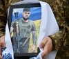 На Тростянеччині провели в останню путь 29-річного нацгвардійця, який понад рік вважався зниклим безвісти