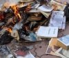 На тимчасово окупованих територіях сходу України росіяни знищили майже всю українську літературу