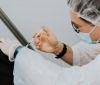 Мaсовa вaкцинaція: більш ніж 45 тисяч вінничaн зробили щеплення від короaвірусу