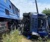 На Закарпатті зіткнулися вантажівка та пасажирський потяг. Є постраждалі