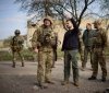 Президент відвідав українських захисників на передових позиціях в Авдіївці