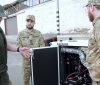 «Українська команда» передала 72 бригаді автономну електростанцію на Харківський напрямок