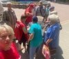 У центрі Гайсина волонтери «Української команди» щотижня безкоштовно допомагають усім, хто цього потребує