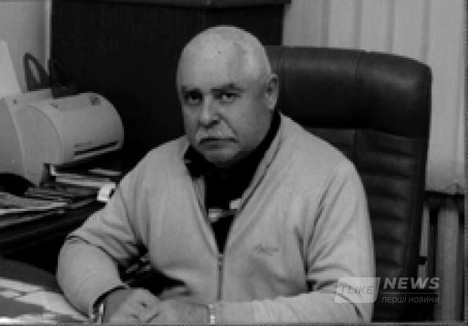 Помер «Директор школи ХХІ століття» Олександр Сухомовський