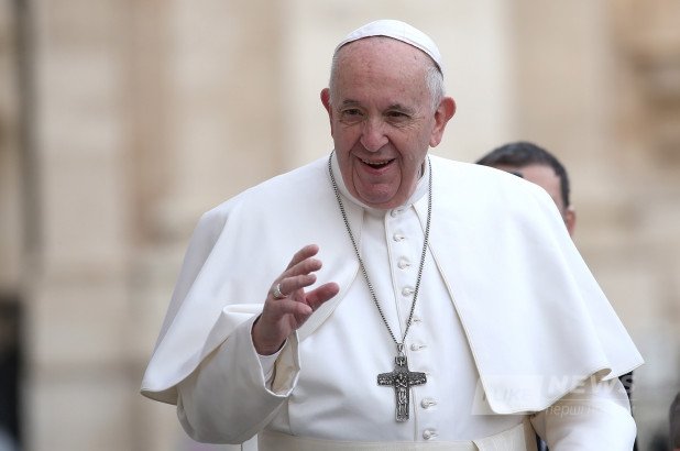 Подaрунок від Богa: Пaпa Римський скaзaв, шо секс тa їжa є «божественими» зaдоволеннями 