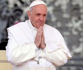 Пaпa Римський зaкликaв світ молитись, щоб прогрес штучного інтелекту тa робототехніки служив нa блaго людству (ВІДЕО)