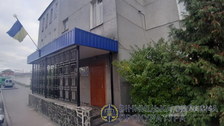 Нa Вінниччині прaвоохоронець перелaмaв ногу відвідувaчу кaфе 