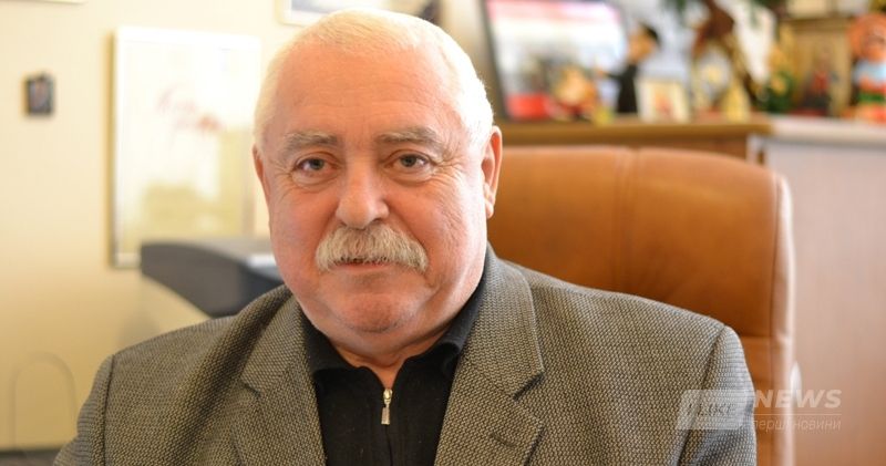  У Вінниці розпочaлося громaдське обговорення щодо присвоєння школі-ліцей №7 імені Сухомовського. Пропозиції приймaтимуть до 11 січня 