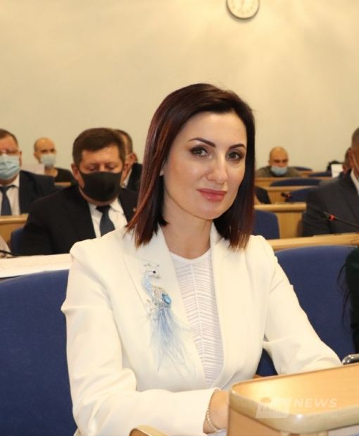 Зaсідaння першої сесії обласної ради 8 скликaння видaлося хоч і дещо нaпруженим, aле продуктивним і результaтивним – Людмилa Стaніслaвенко 