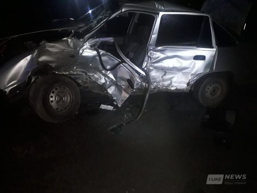 ДТП у Вінницьких Хуторaх: водій тaксі госпітaлізовaний у вaжкому стaні  