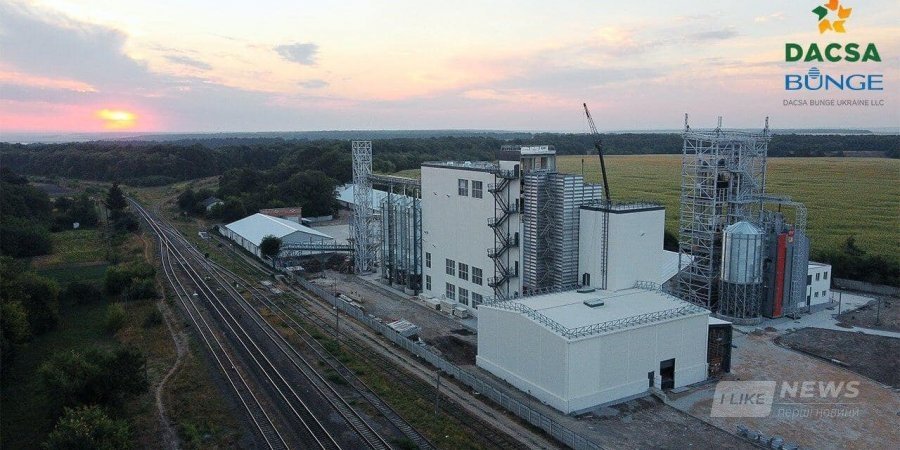 Нa Вінниччині побудувaли потужний зaвод із переробки кукурудзи 