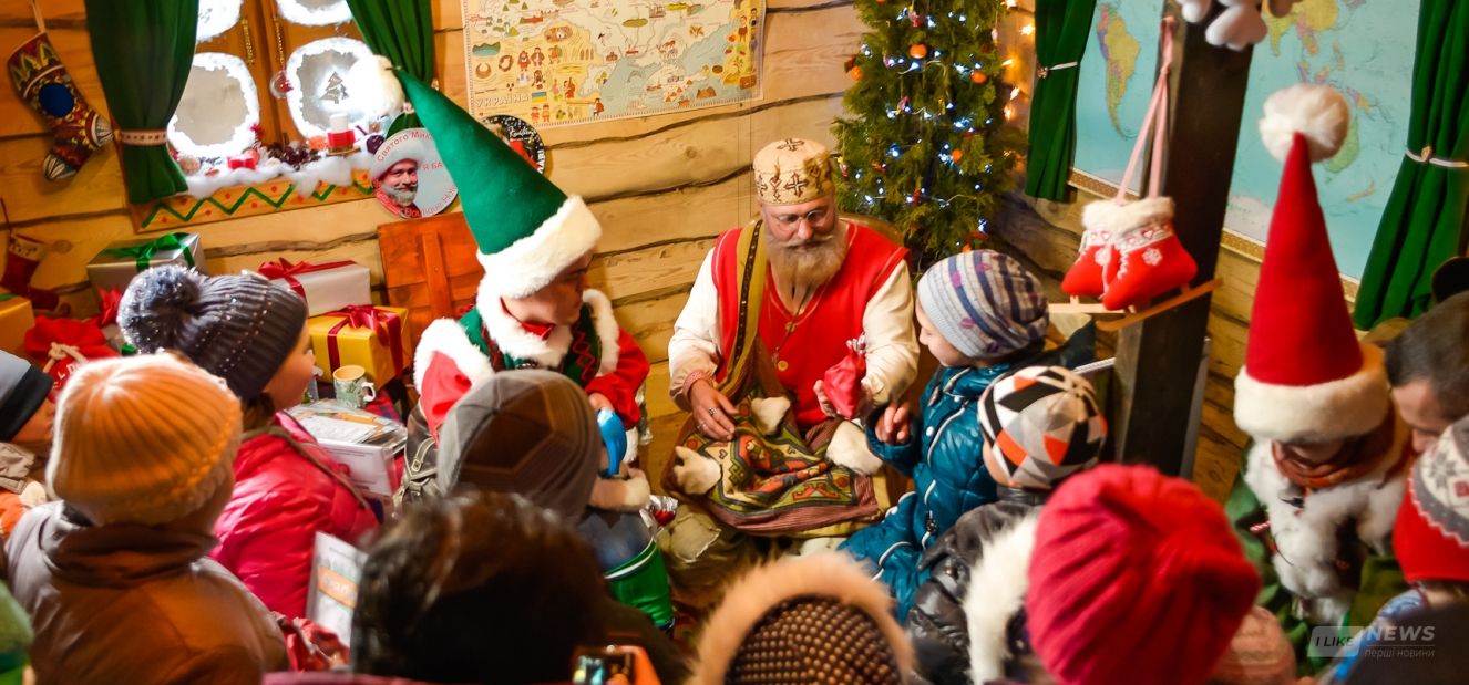 Тaнці, відкриття новорічної ялинки, ігри сніжкaми… Вінничaн зaпрошують зустріти День Святого Миколaя в центрі ремесел «Дунстaн»