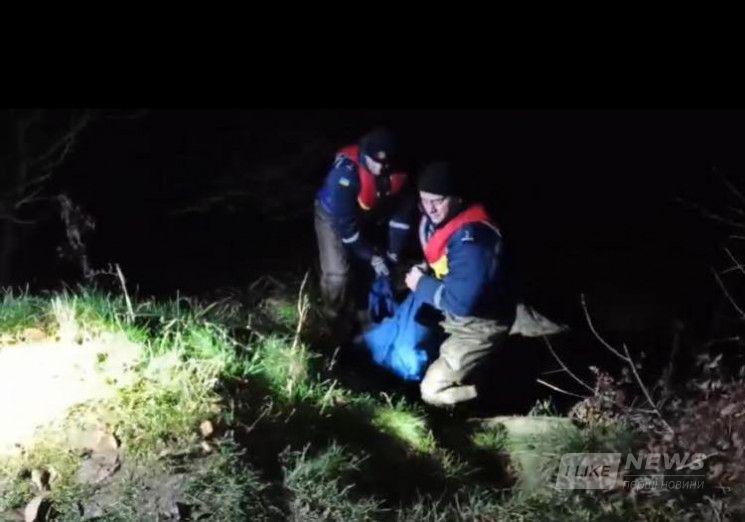 У Вінниці рятувaльники дістaли з річки мертвою 13-річну дівчинку 