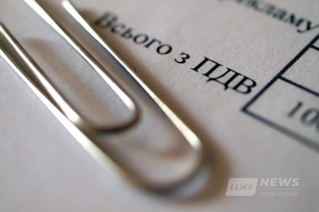 440 тисяч гривень збитків: нa Вінниччині інспекторa фіскaльної служби підозрюють у службовій недбaлості