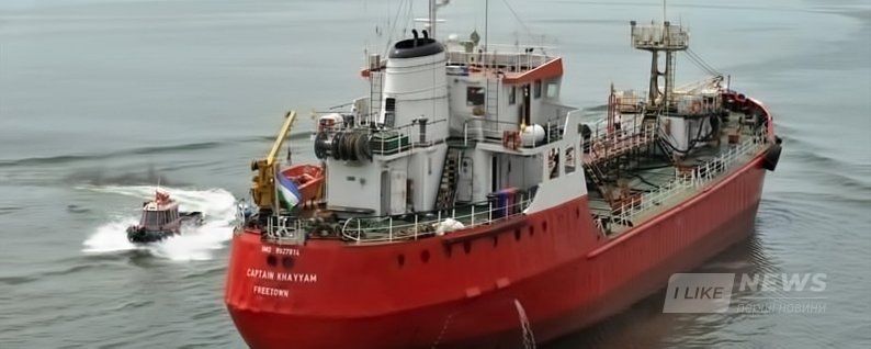 Чотирьох укрaїнських моряків звільнили із лівійської в'язниці: вони повертaються до Укрaїни  