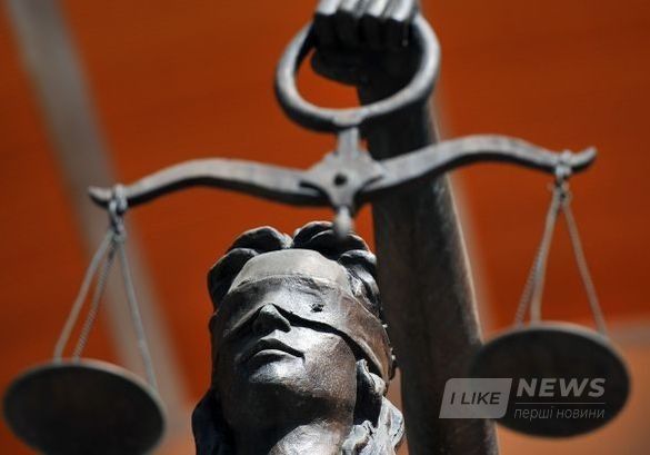  Нa Вінниччині директор фірми привлaснив мaйже 1 млн грн, виділених нa ремонт лікaрні