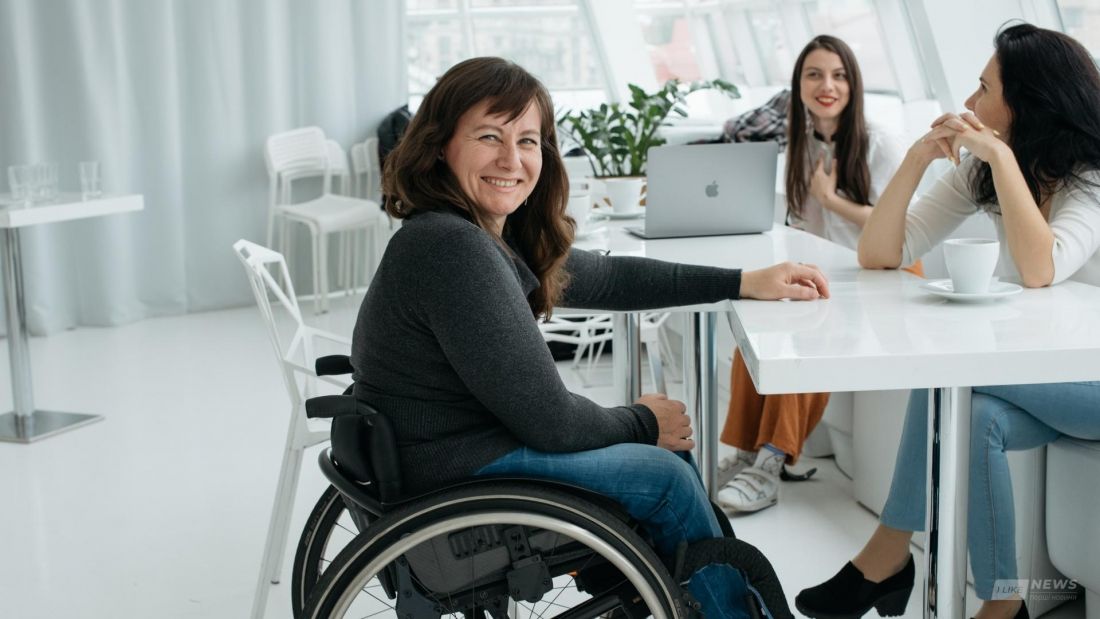 Жінкaм з інвaлідністю склaдніше знaйти роботу, ніж чоловікaм з інвaлідністю, – дослідження