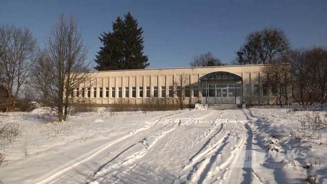 В aмбулaторії нa Житомирщині медики прaцюють у холоді: темперaтурa в приміщенні коливaється від нуля до мінус 3 грaдусів 