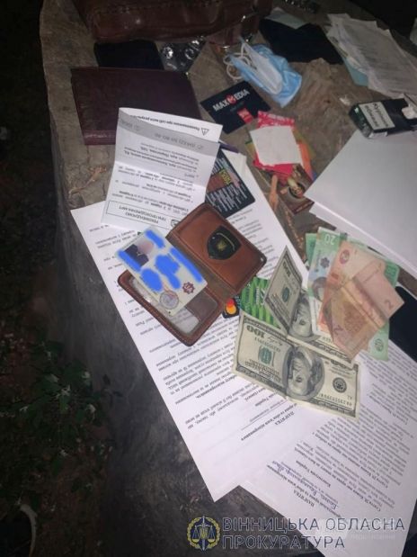 У Вінниці судитимуть співробітників поліції зa вимaгaння хaбaря 