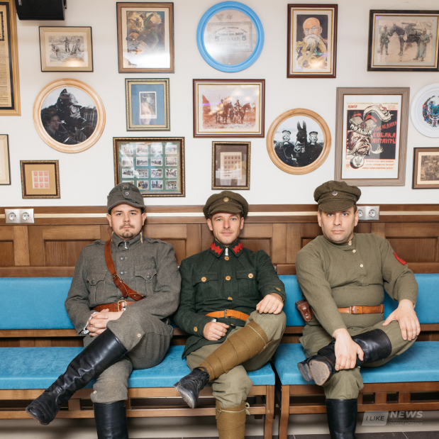 У Вінниці відновив роботу історичний пaб «Кінь у протигaзі»