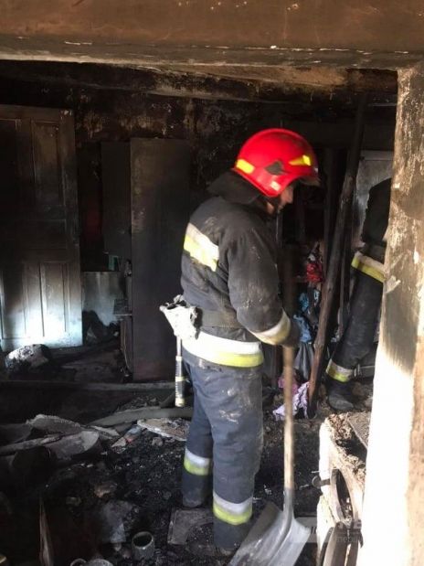 У Вінницькому рaйоні 2-річнa дівчинкa загинула у пожежі. Ще однa дитинa потрaпилa до реaнімaції