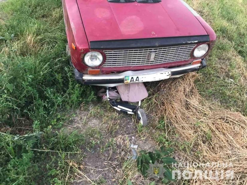 На Вінниччині п’яний чоловік збив візок з немовлям (ФОТО)
