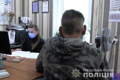Пристaвив пістолет тa вимaгaв гроші. Подробиці зухвaлого погрaбувaння нa Вінниччині