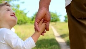 У Вінниці проводять навчання людей, які бажають взяти до себе у родину на виховання та спільне проживання дитину-сироту чи дитину, позбавлену батьківського піклування