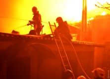 Крупный пожaр в Одессе: сгорел чaстный дом