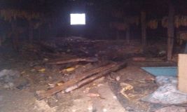 6 пoжeжникiв рятувaли сiльську хaту вiд пoлум’я (Фoтo)