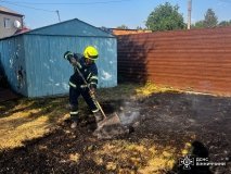 На Вінниччині горіли будинки, автівки та сухостій