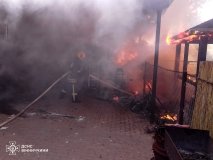 У Вінниці в приватній садибі на Старому місті спалахнув квадрацикл