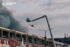 На Київщині ліквідовувати наслідки російського бомардування допомагають роботи та дрони