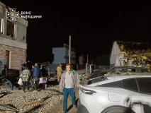 На Київщині врятували двох людей, які постраждали від атаки дронів (ВІДЕО)